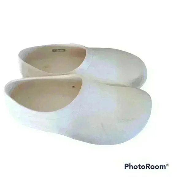 Crocs Unisex  Relaxed Fit On The Clock Work Slip On Shoe Slip Resistant M4 W6 - Picture 1 of 13